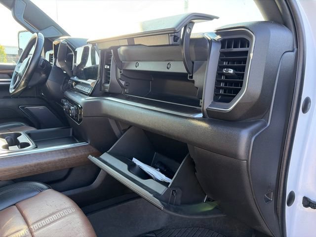 Used 2024 Chevrolet Silverado 2500 High Country w/ High Country Premium Package AWD/4WD image 57