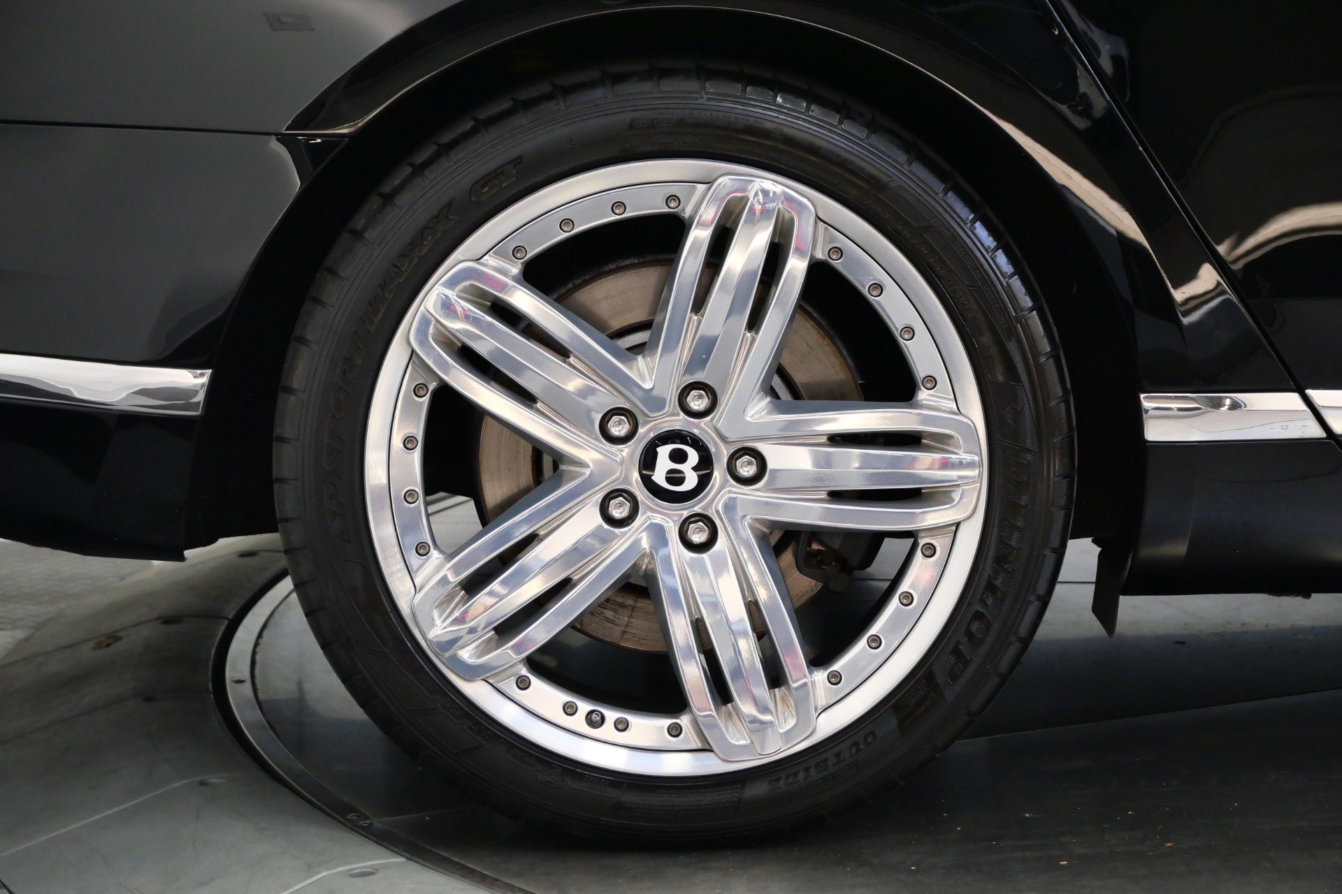 Used 2013 Bentley Mulsanne RWD image 42