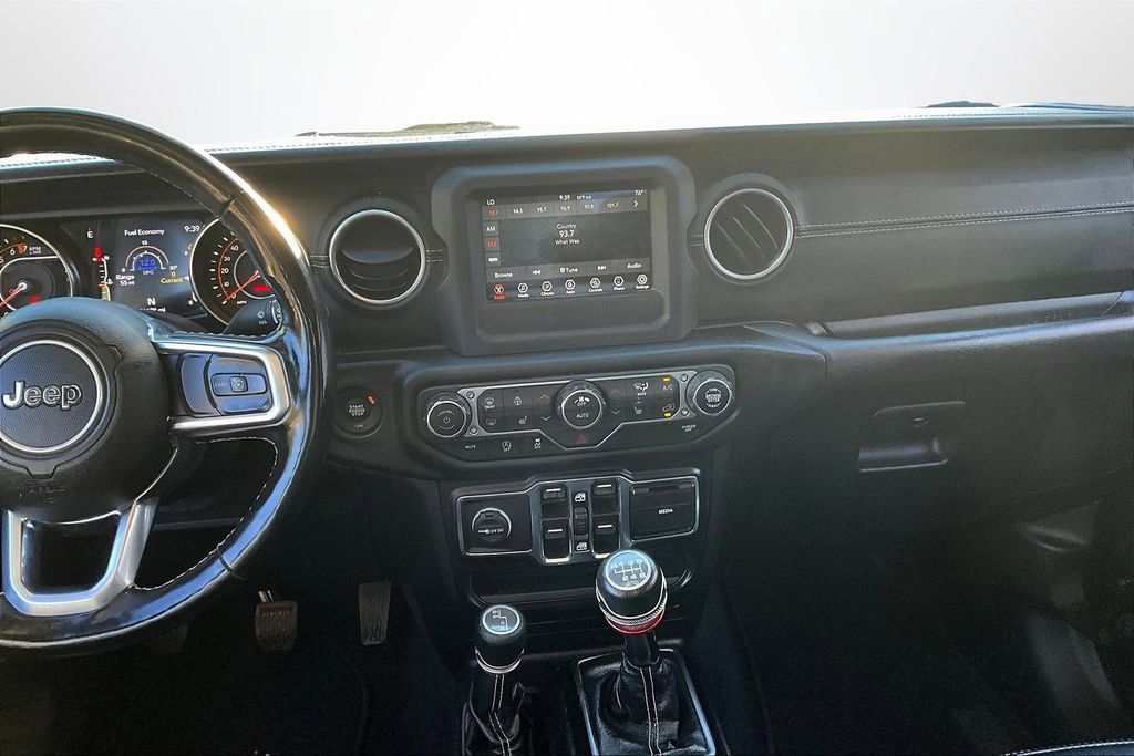 Used 2020 Jeep Gladiator Overland w/ LED Lighting Group image 9