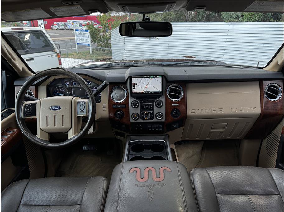 Used 2016 Ford F250 King Ranch w/ FX4 Off-Road Package AWD/4WD image 19