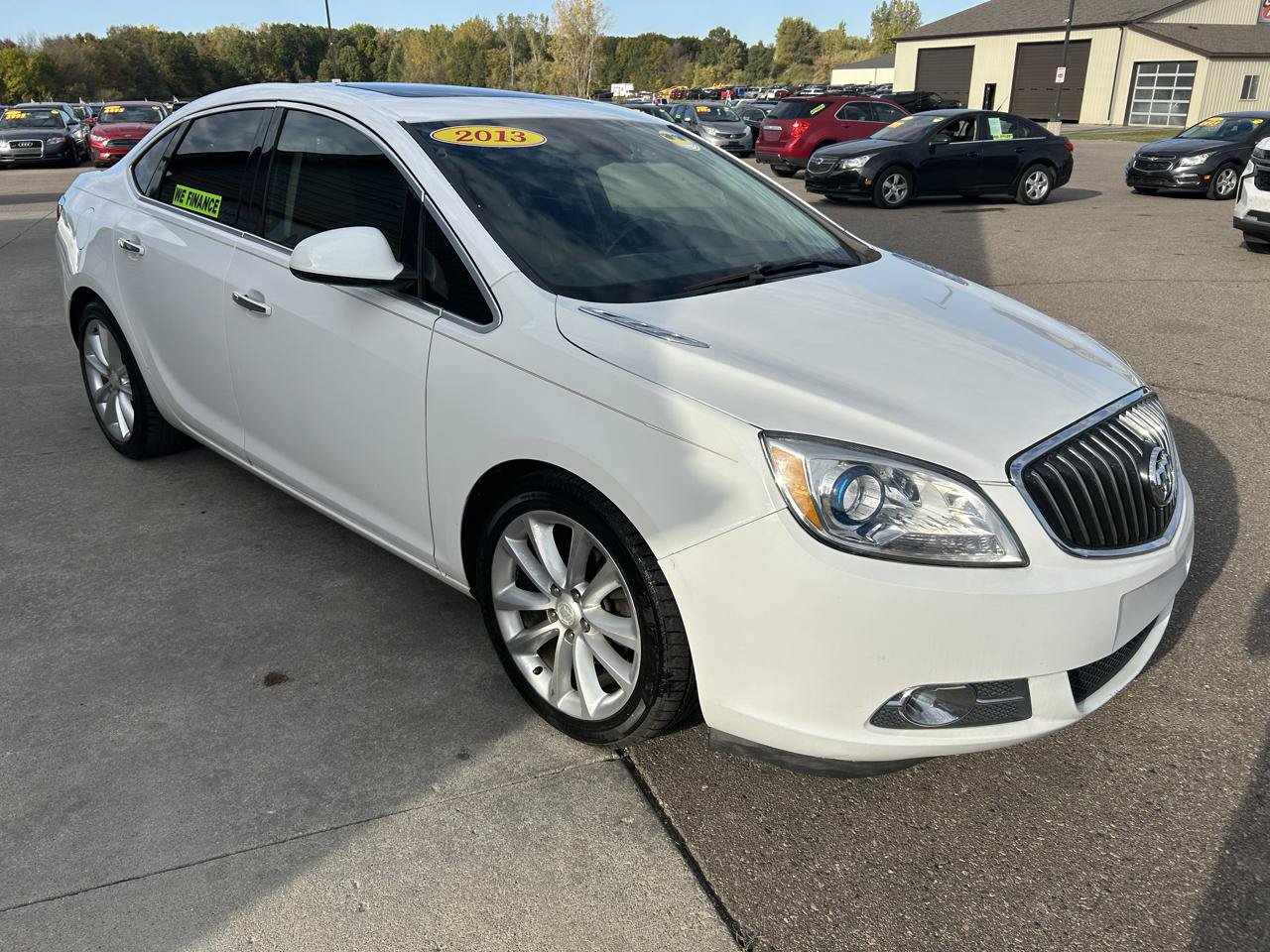 Used 2013 Buick Verano Leather FWD image 3