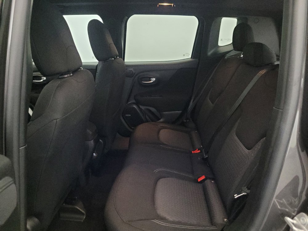Used 2021 Jeep Renegade Latitude w/ Sun & Sound Group AWD/4WD image 18