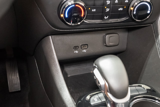 Used 2025 Buick Encore GX Preferred FWD image 21