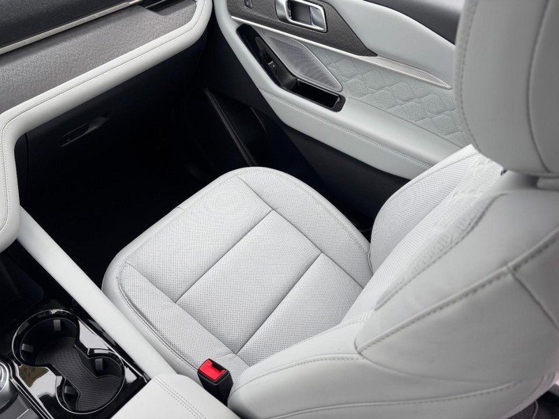 New 2026 Ford Explorer Platinum w/ LUX Leather Package image 10