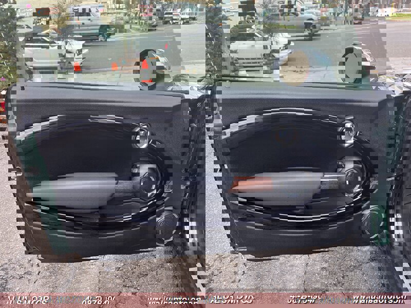 Used 2011 MINI Cooper S image 15