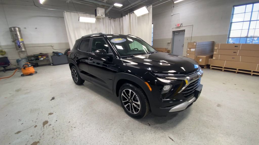 Certified 2024 Chevrolet TrailBlazer LT w/ Convenience Package image 3