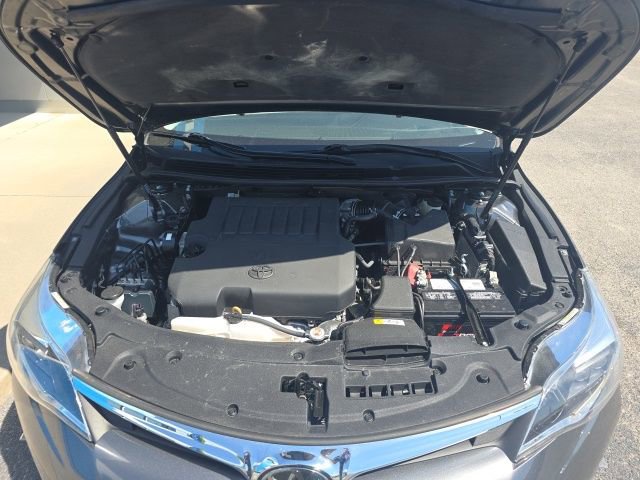 Used 2018 Toyota Avalon Limited FWD image 45