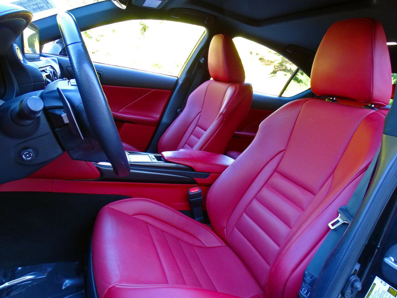 Used 2024 Lexus IS 350 F Sport RWD image 10