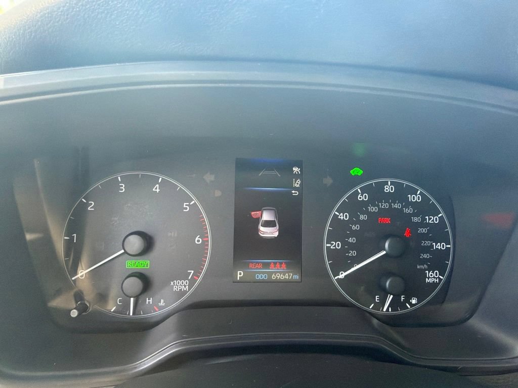 Used 2024 Toyota Corolla LE w/ LE Convenience Package FWD image 20