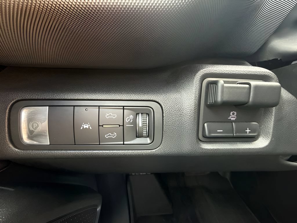 Used 2026 Chevrolet Silverado EV Trail Boss AWD/4WD image 24