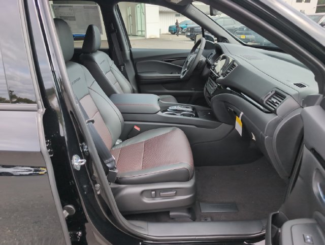 New 2026 Honda Ridgeline Black Edition image 9