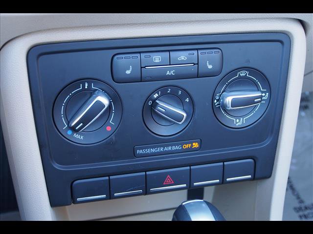 Used 2015 Volkswagen Beetle 1.8T image 23