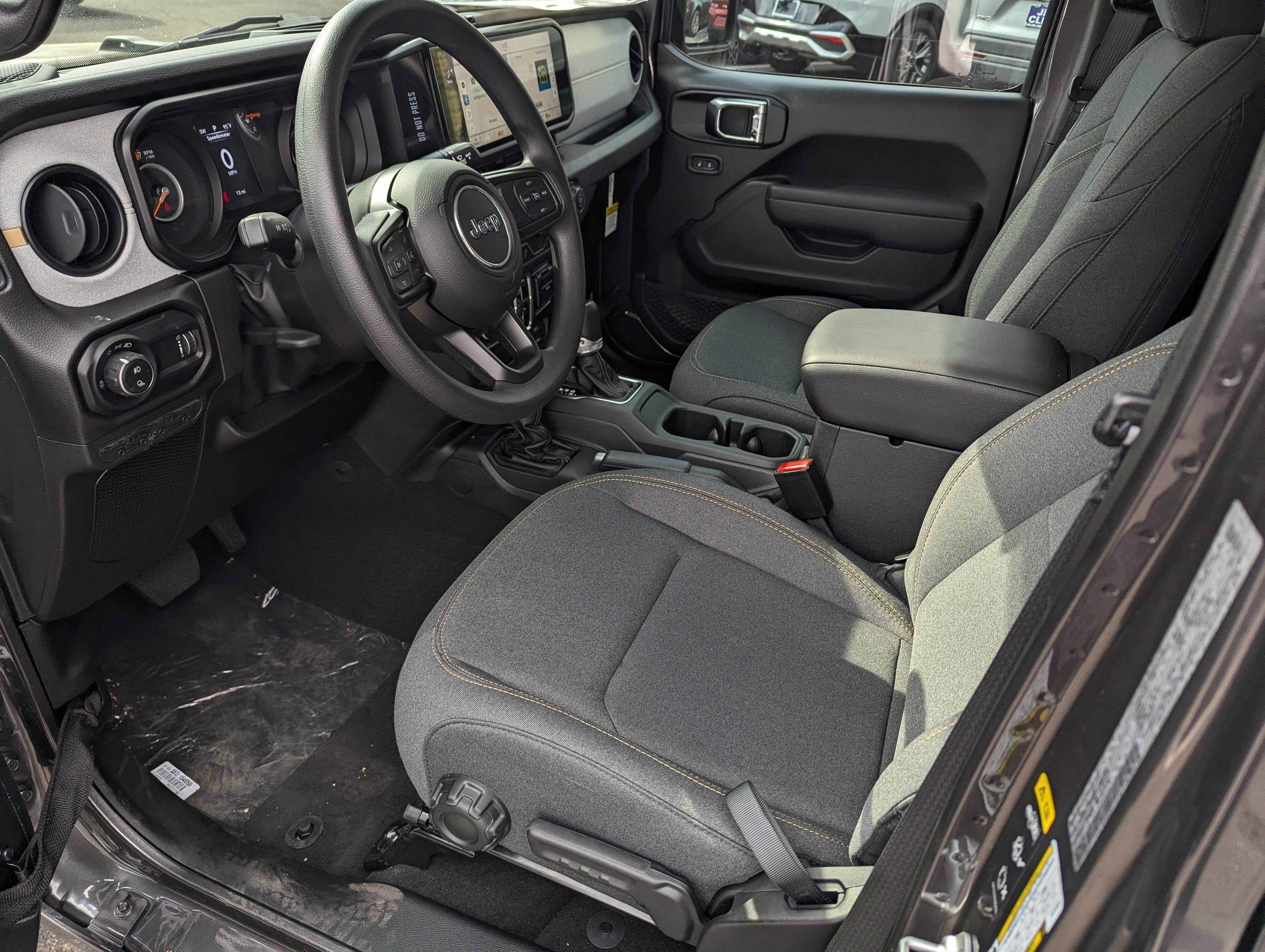 New 2025 Jeep Gladiator Sport image 9