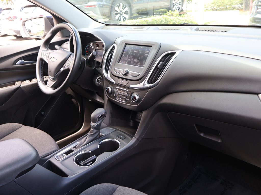 Used 2024 Chevrolet Equinox LT FWD image 25