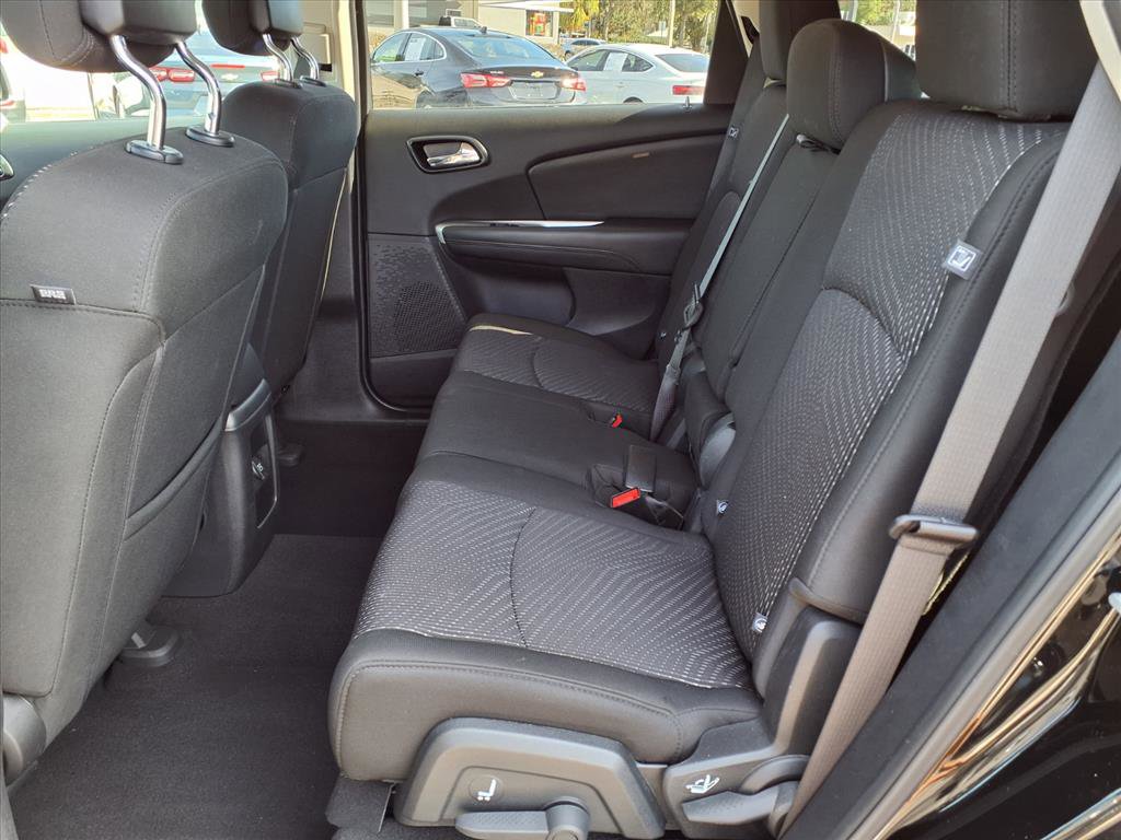 Used 2020 Dodge Journey SE image 13