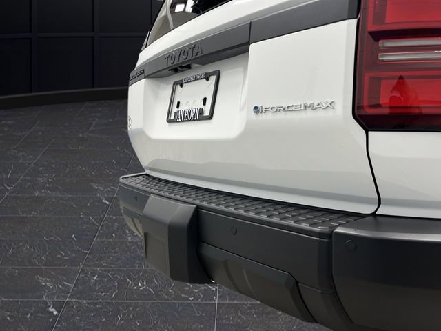 Used 2025 Toyota Land Cruiser 1958 image 33