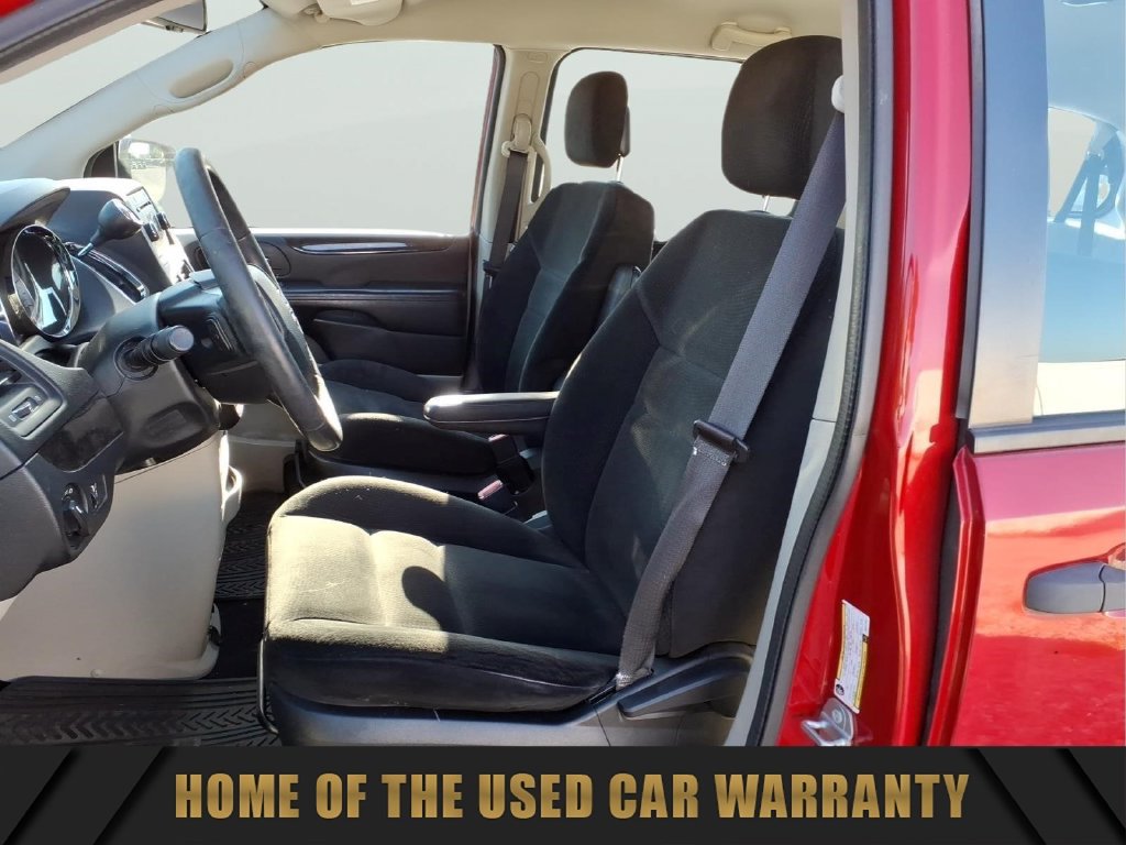 Used 2016 Dodge Grand Caravan American Value Package w/ UConnect Hands-Free Group FWD image 12