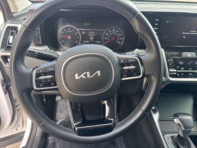 Used 2022 Kia Sorento S w/ Panoramic Sunroof Package image 16