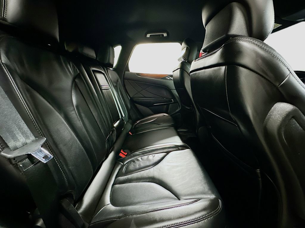 Used 2017 Lincoln MKC Select w/ Select Plus Package FWD image 28