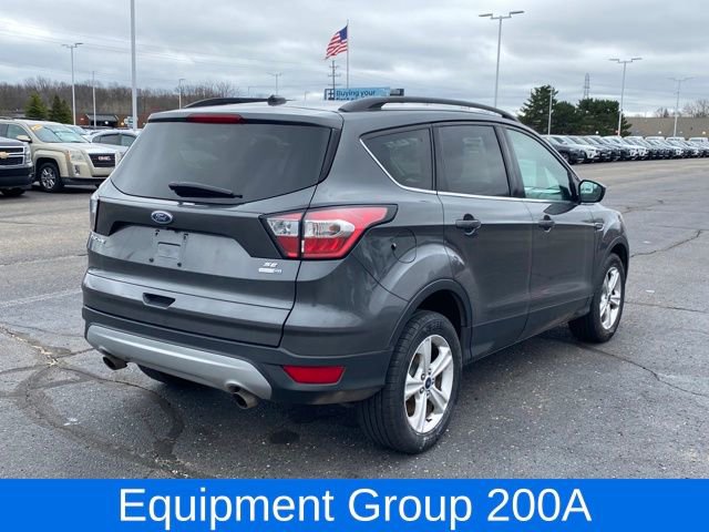 Used 2018 Ford Escape SE image 3