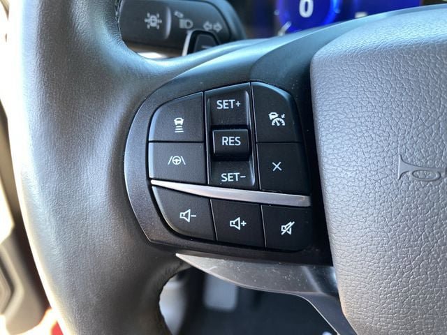 Used 2020 Ford Explorer Platinum w/ Premium Technology Package AWD/4WD image 31