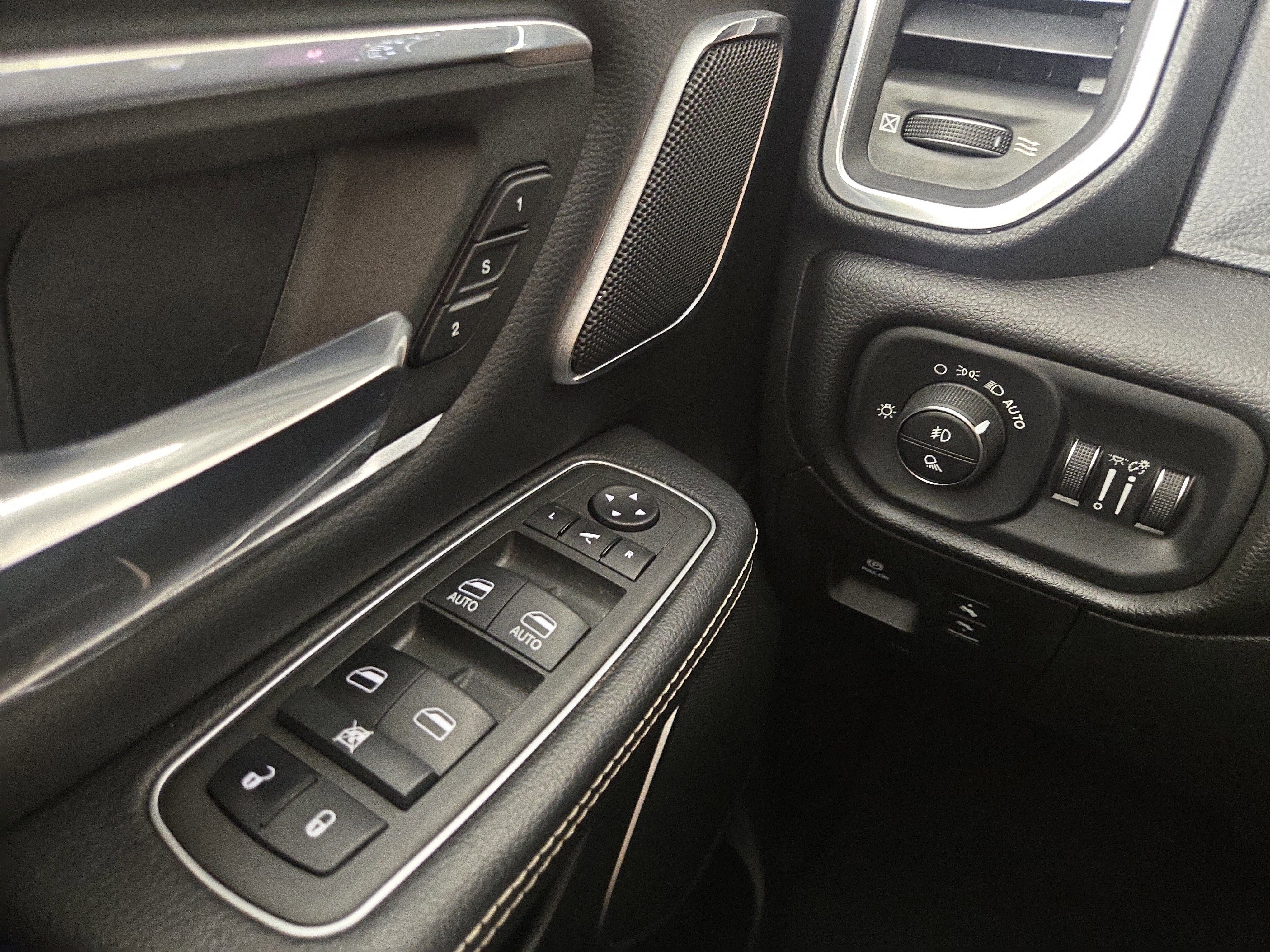 Used 2022 RAM 1500 Laramie image 30