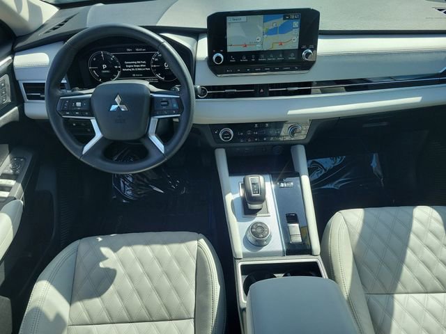 Used 2024 Mitsubishi Outlander SEL image 18