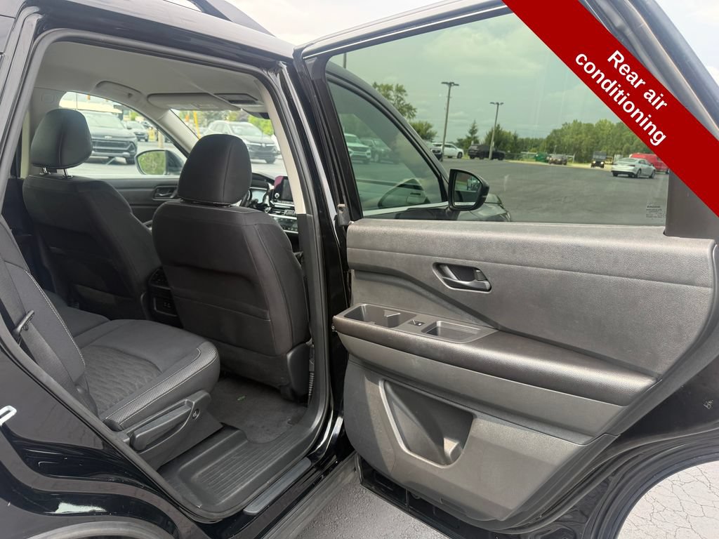 Used 2023 Nissan Pathfinder SV w/ Cargo Package AWD/4WD image 34