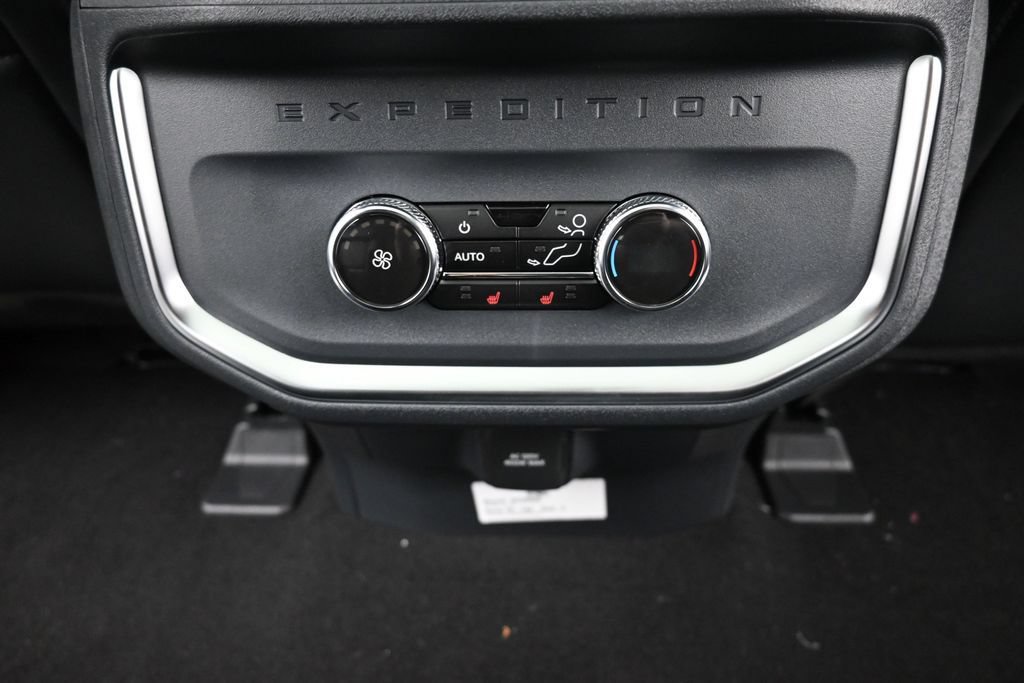 New 2027 Ford Expedition Max Platinum w/ Stealth Appearance Package AWD/4WD image 14