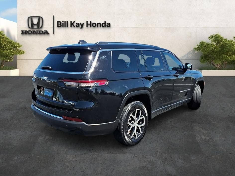 Used 2023 Jeep Grand Cherokee L Limited w/ Luxury Tech Group II AWD/4WD image 3