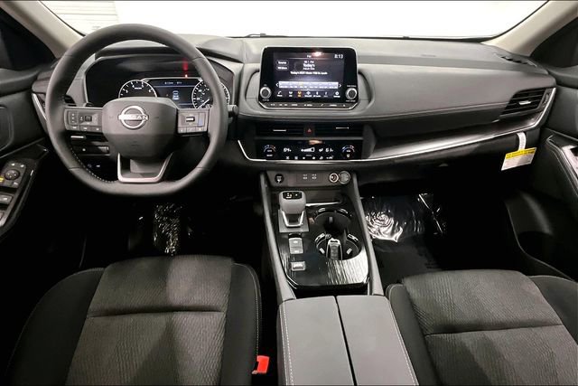 New 2025 Nissan Rogue SV image 6