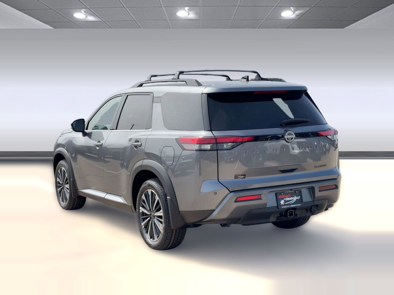 New 2026 Nissan Pathfinder Platinum image 3