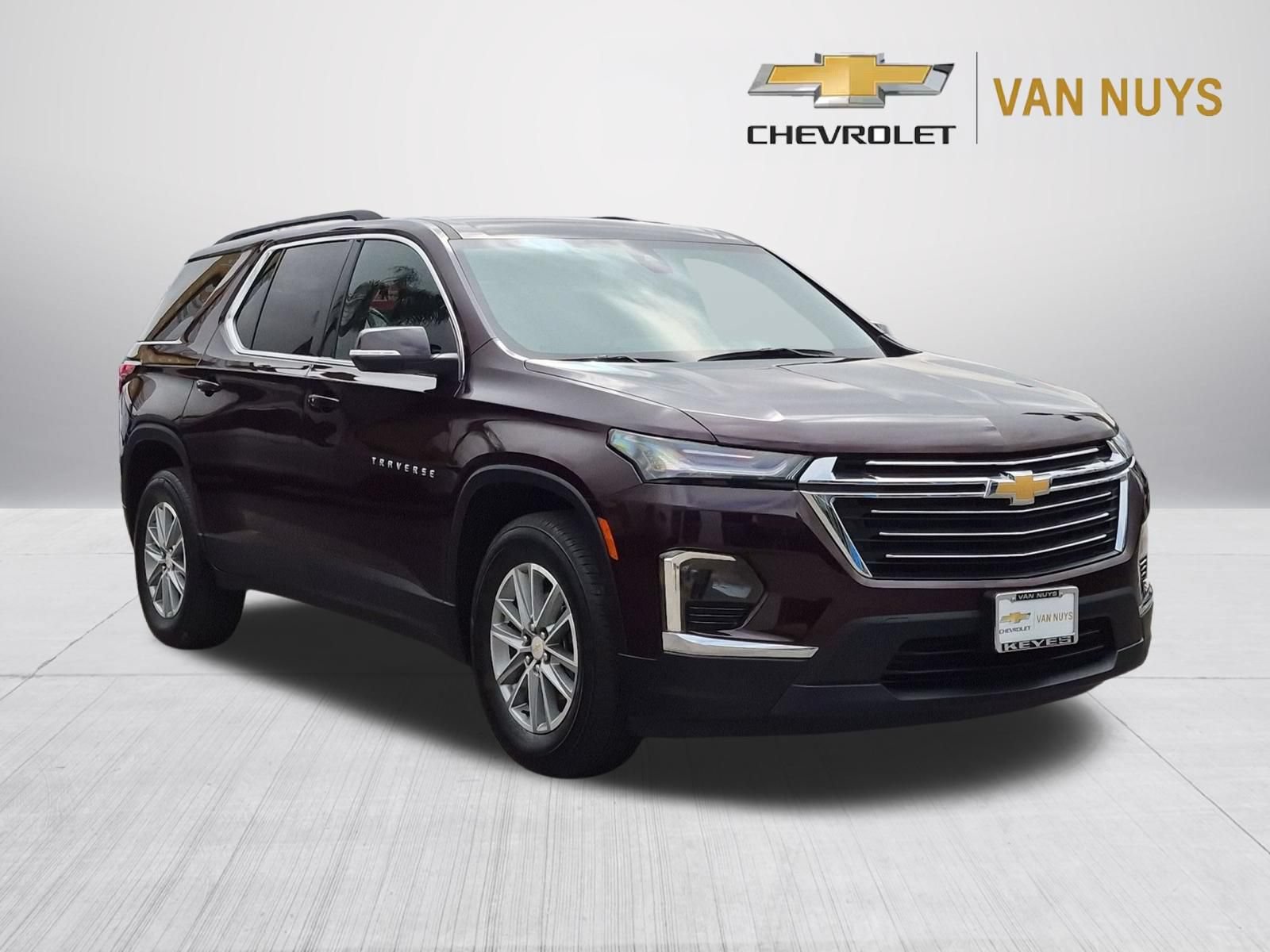 Used 2023 Chevrolet Traverse LT FWD image 3