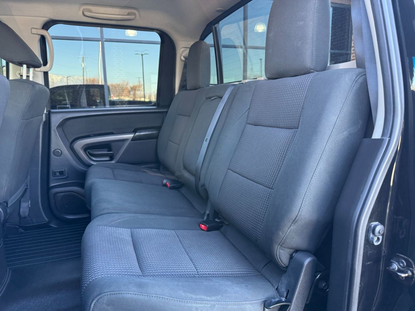 Used 2015 Nissan Titan SV w/ SV Value Truck Package image 22