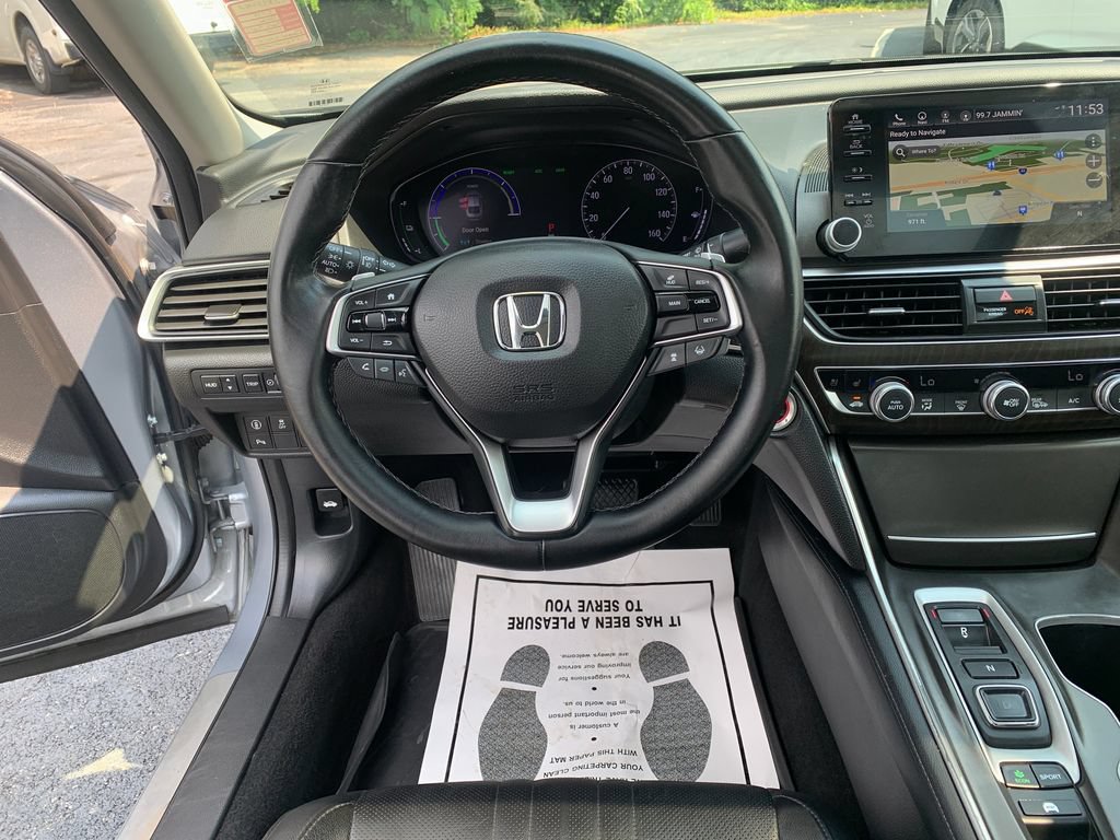 Used 2018 Honda Accord Touring image 21