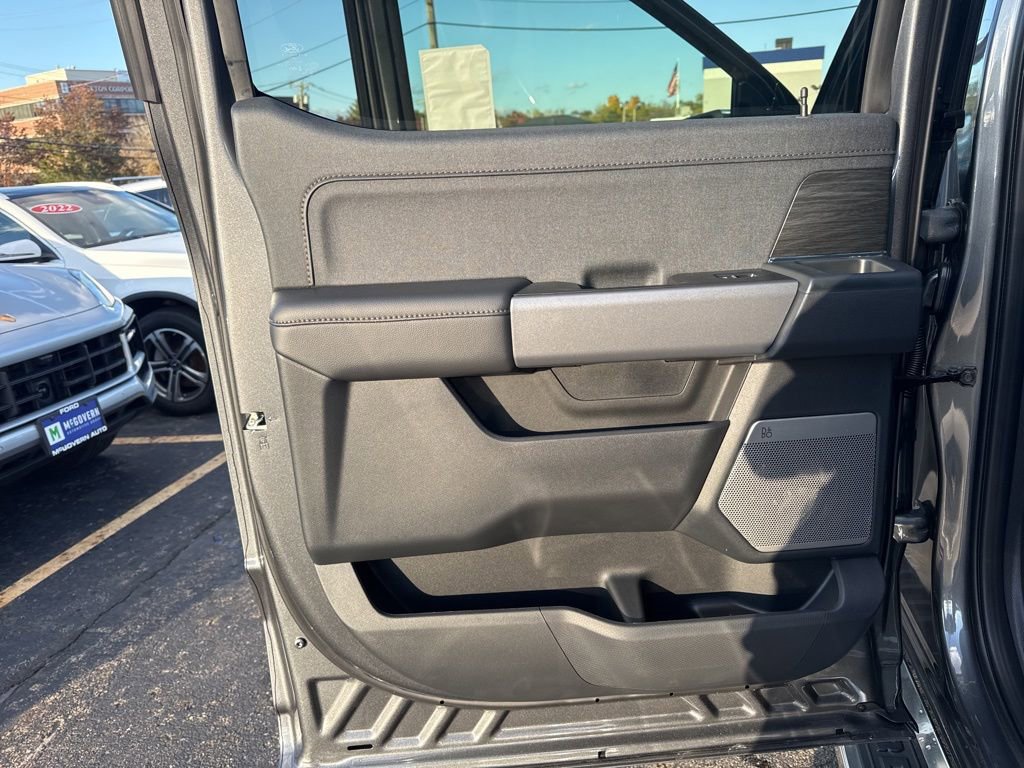 New 2025 Ford F150 Lariat w/ Equipment Group 502A High image 22