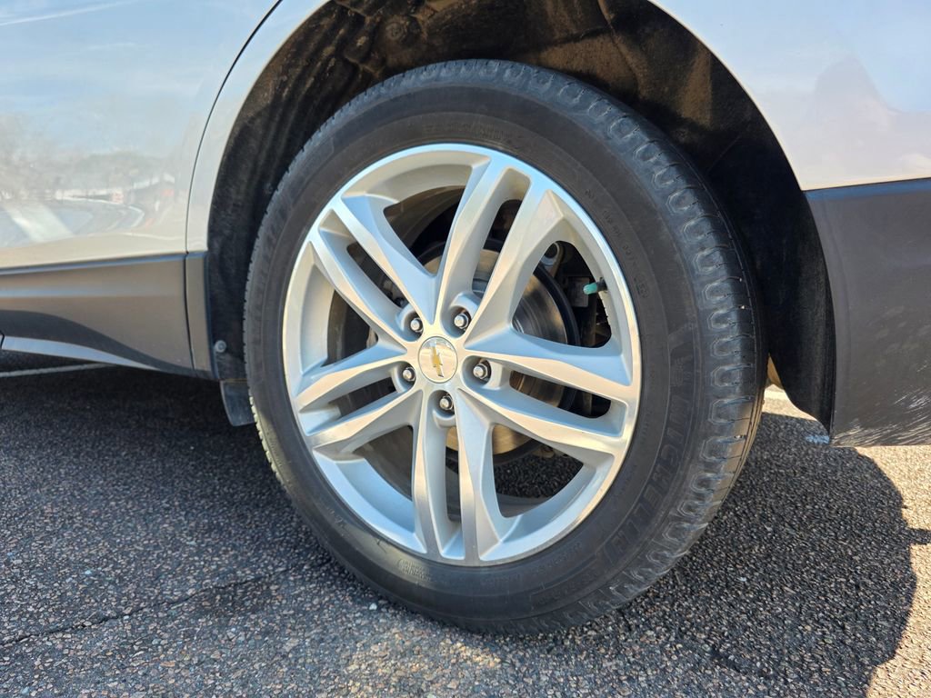 Used 2019 Chevrolet Equinox Premier image 30