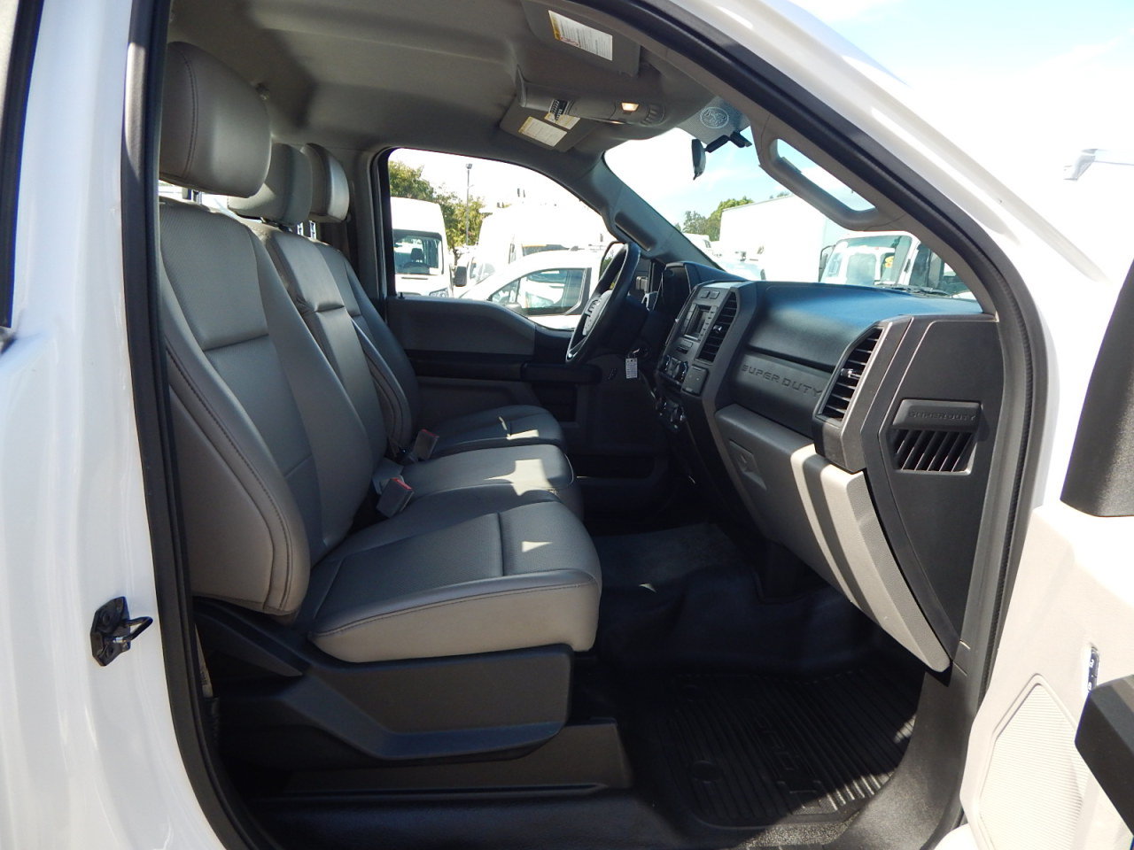 Used 2018 Ford F250 XL w/ Power Equipment Group RWD image 16