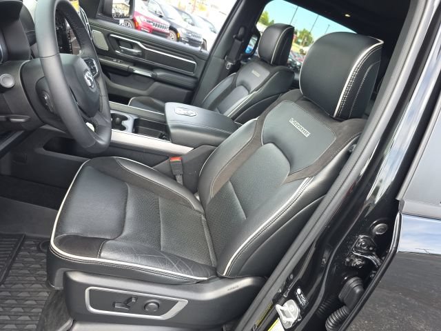 Used 2025 RAM 1500 Laramie w/ Night Edition AWD/4WD image 14