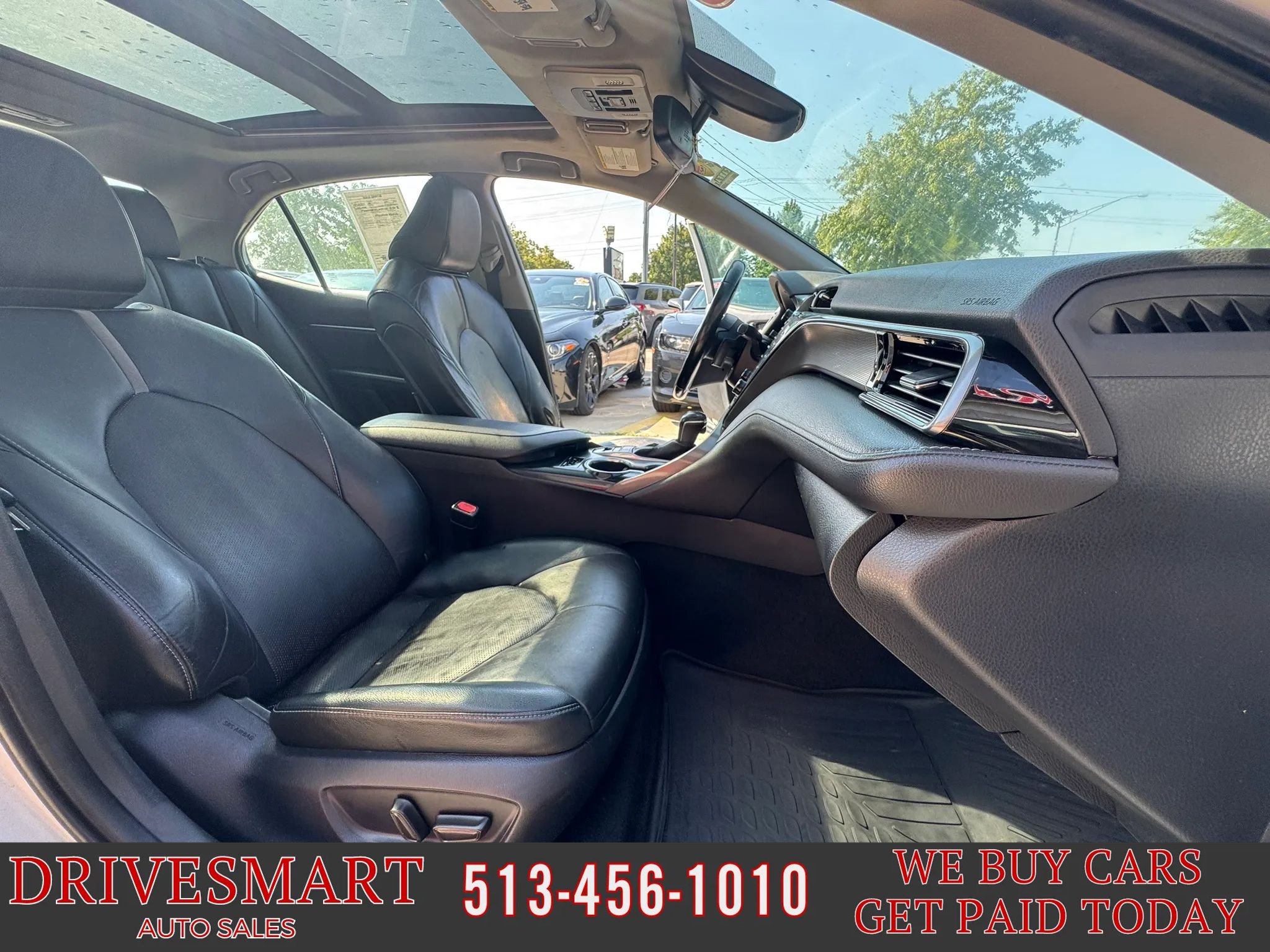 Used 2020 Toyota Camry XSE w/ Navigation Package FWD image 14