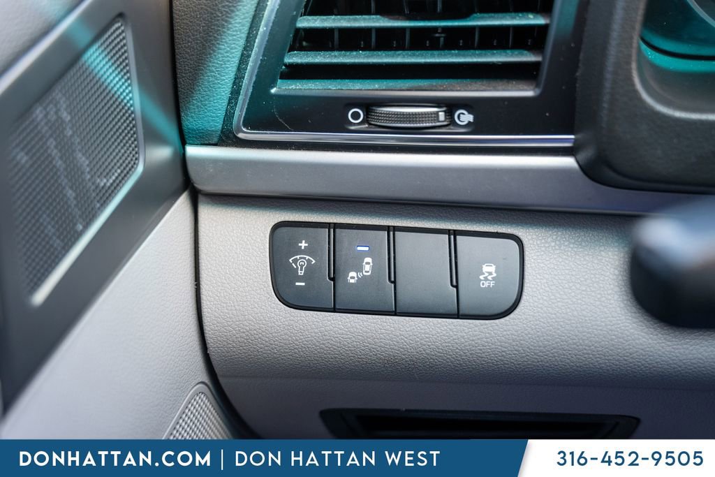 Used 2018 Hyundai Elantra SEL image 14