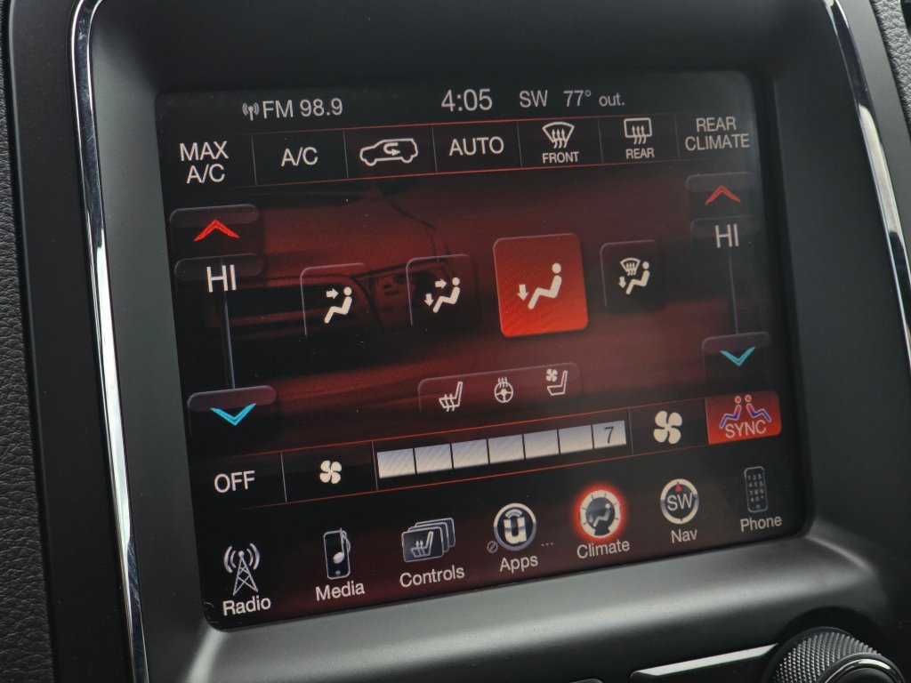 Used 2015 Dodge Durango R/T w/ Technology Group AWD/4WD image 7
