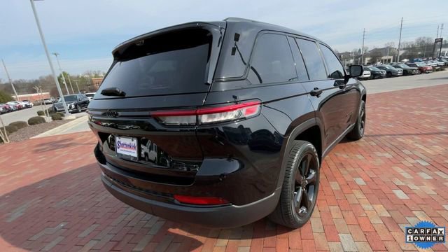 Used 2023 Jeep Grand Cherokee Limited w/ Luxury Tech Group II image 9