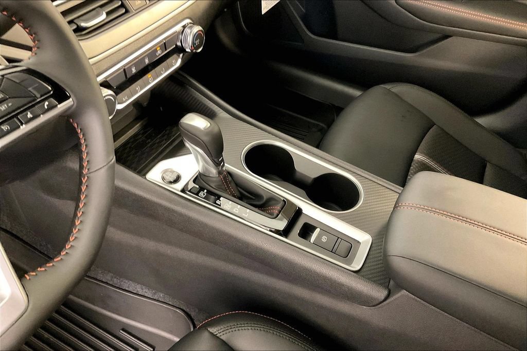 New 2026 Nissan Altima 2.5 SR AWD/4WD image 12