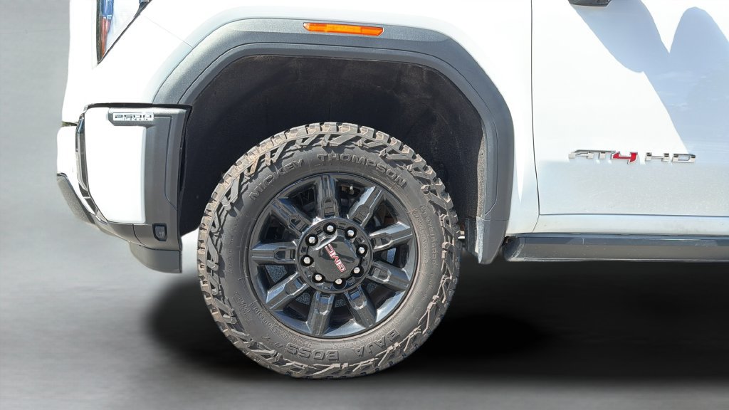 Used 2024 GMC Sierra 2500 AT4 w/ AT4 Premium Plus Package AWD/4WD image 35