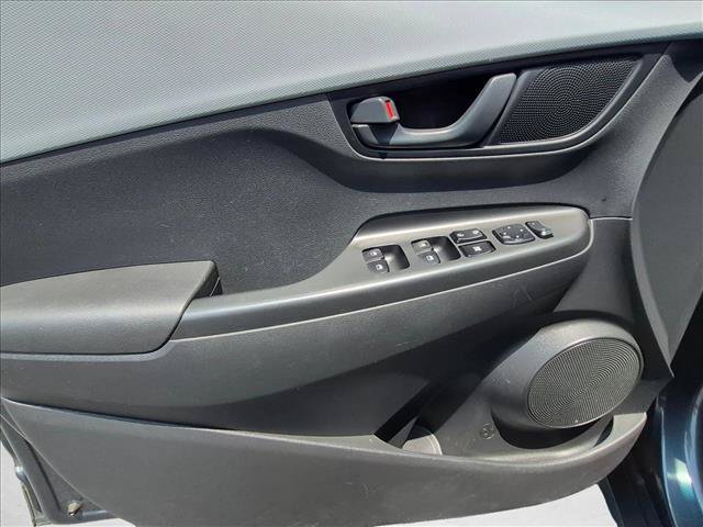Used 2020 Hyundai Kona SE AWD/4WD image 17