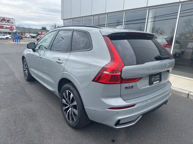 Certified 2025 Volvo XC60 B5 Plus image 3