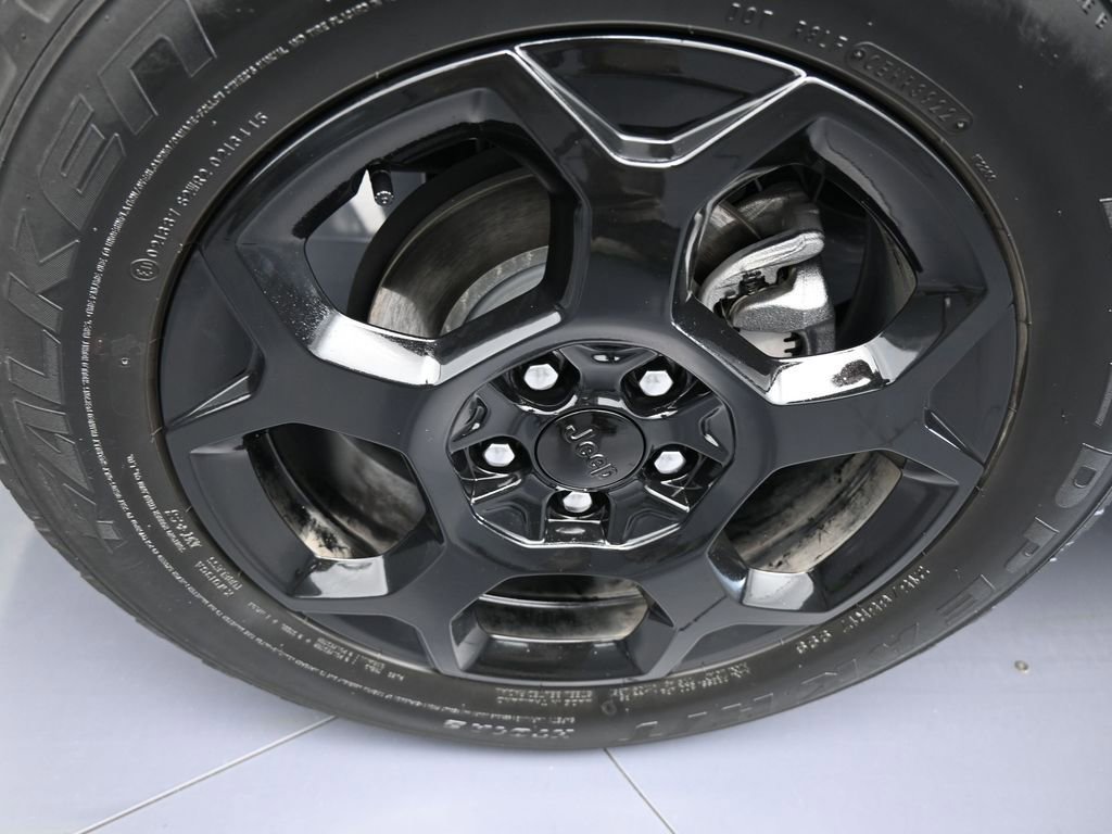 Used 2023 Jeep Compass Trailhawk w/ Trailhawk Elite Group image 48