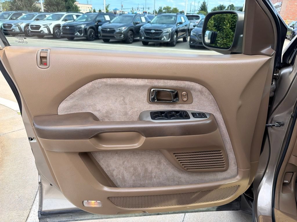 Used 2004 Honda Pilot EX image 15