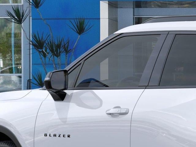 New 2026 Chevrolet Blazer LT w/ Midnight/Sport Edition FWD image 12